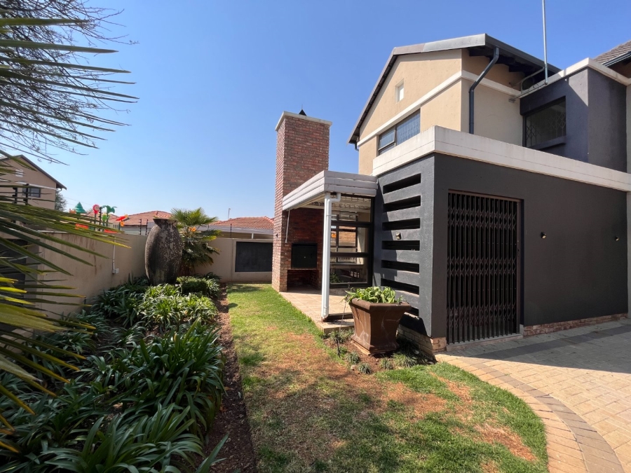 3 Bedroom Property for Sale in Baillie Park North West